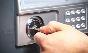 Cassetta di sicurezza bloccata